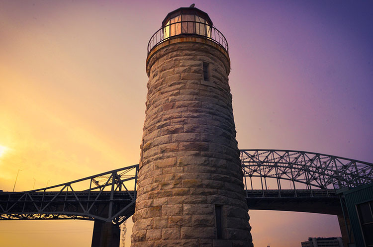 Evening view of the lighthouse and Skyway Bridge